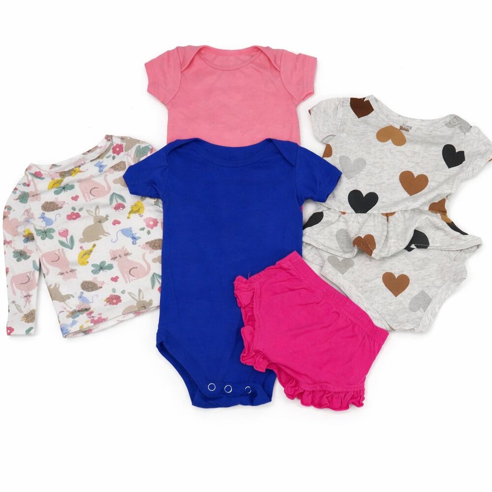 Baby Girl Everyday Outfit Bundle – Size 3-6M – Aer Baby Gear, Carter’s, Bella+Ca